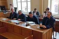 Toxický fosfor skladovali v kůlně: 20 měsíců vězení, dvě podmínky a pokuta 11 milionů