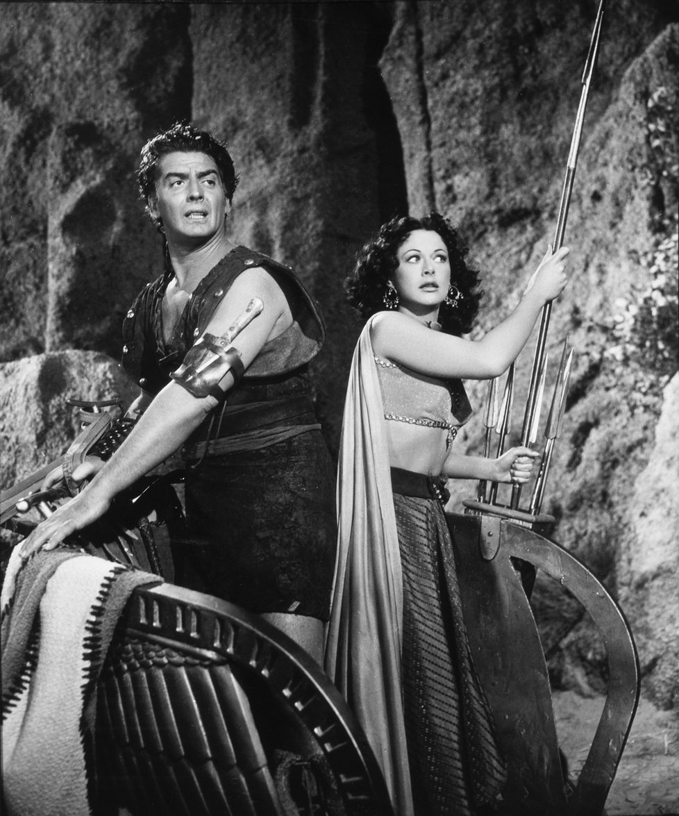 Hedy Lamarr s Victorem Maturem ve filmu Samson