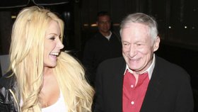 Playboy Hefner (85) dostal kopačky 5 dní před svatbou