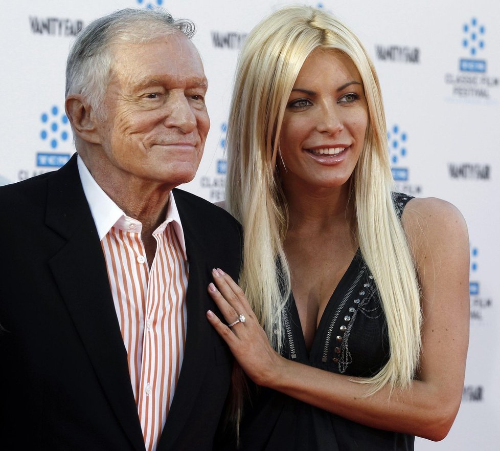 Hugh Hefner se ženou Crystal