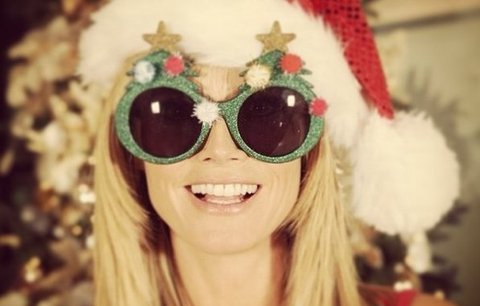 Takhle tráví svátky Heidi Klum: S pivem a spoustou srandiček