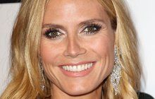 Heidi Klum (44) řádí s dcerou Leni (13): Plážová jóga! 