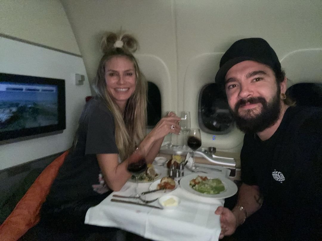 Heidi Klum a Tom Kaulitz v soukromém letadle.