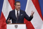 Rakouský vicekancléř a šéf krajně pravicových svobodných Heinz-Christian Strache