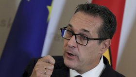 Rakouský vicekancléř a šéf krajně pravicových svobodných Heinz-Christian Strache