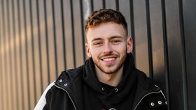 Český youtuber Hejlovec míří na podzimní herní festival GameOn 2026 ve Vilniusu. Na prestižní pozvání úřadu pro strategickou komunikaci NATO zde otestuje unikátní minecraftovou simulaci zaměřenou na inovativní řešení civilních krizí. Z virtuálního světa populární hry se tak přesouvá ke zkoumání globální bezpečnosti.