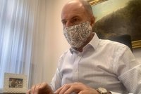 Plzeňský hejtman Bernard je negativní a vzkazuje: Vezměte si příbuzné z domovů seniorů a ústavů domů