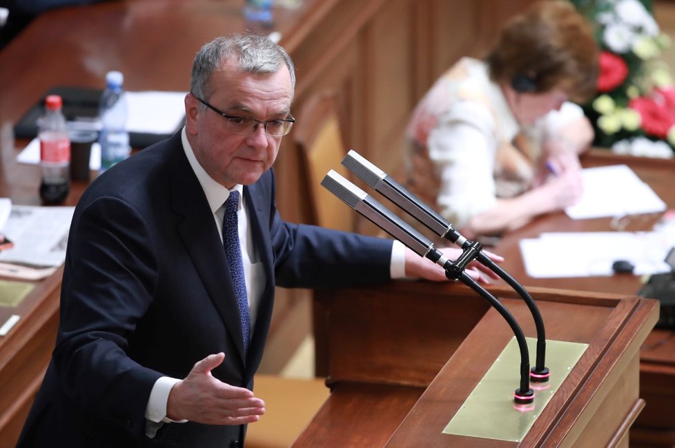 Miroslav Kalousek (TOP 09) požaduje od premiéra Andreje Babiše (ANO) za výroky omluvu, dožadoval se jí u soudu.