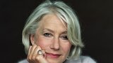 Helen Mirren vypadá v reklamě o třicet let mladší. Jaké jsou její triky?