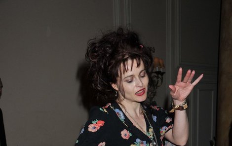 Helena Bonham Carter to umí pořádně rozjet...