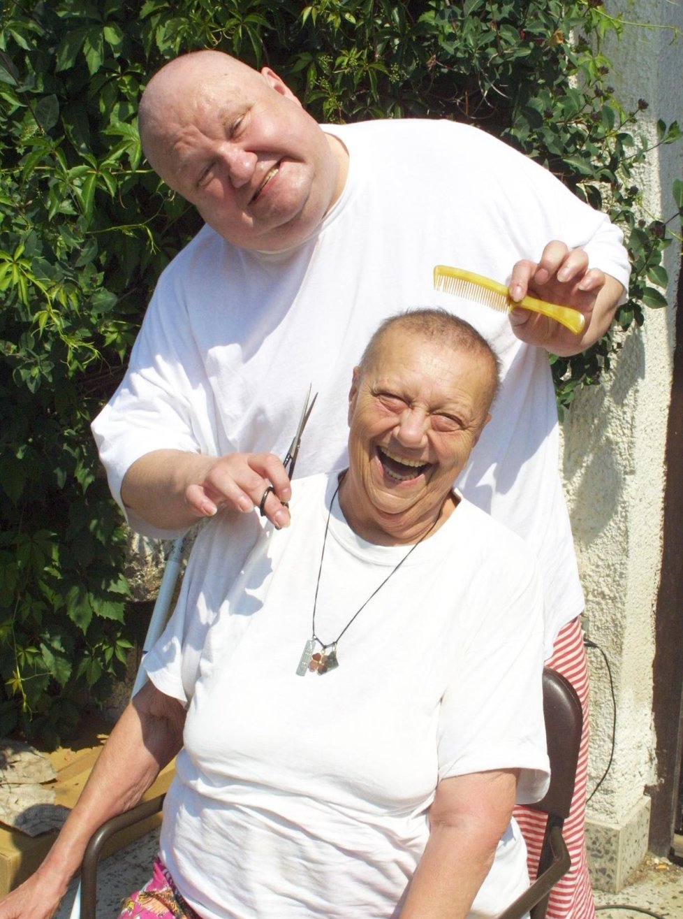 Před smrtí plánovala svatbu s hercem a kabaretiérem Václavem Glazarem (†65).