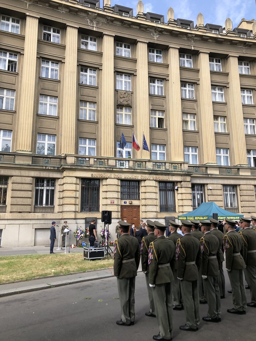 Pieta k uctění památky generála Heliodora Píky, který byl zavražděn ve vykonstruovaném procesu 21. června 1949