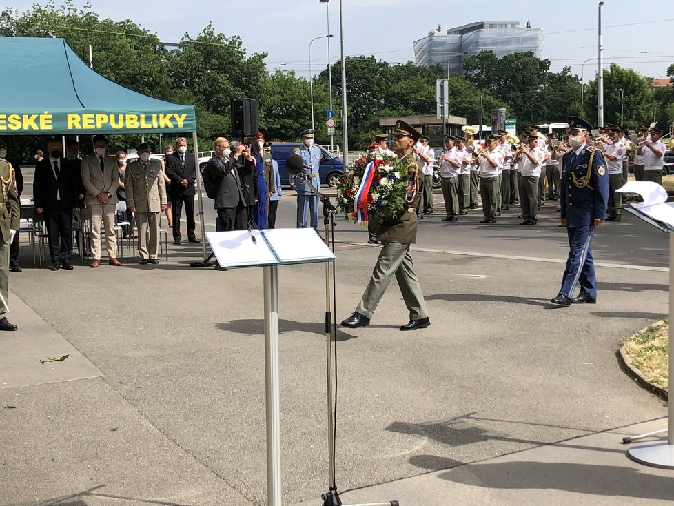 Pieta k uctění památky generála Heliodora Píky, který byl zavražděn ve vykonstruovaném procesu 21. června 1949