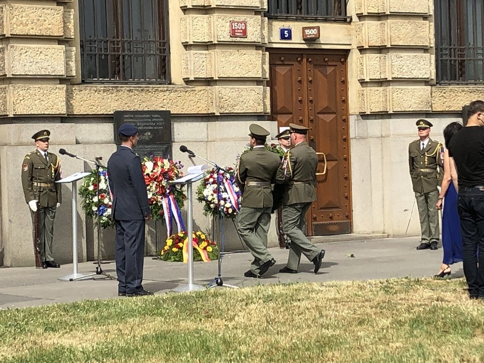 Pieta k uctění památky generála Heliodora Píky, který byl zavražděn ve vykonstruovaném procesu 21. června 1949