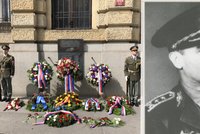Lidé vzpomínali na generála Heliodora Píku, od jeho popravy uběhlo 73 let. Za svou víru položil život
