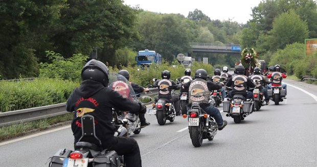 Doživotí pro osm motorkářů z Hells Angels: Na začátku vraždění stála obyčejná rvačka