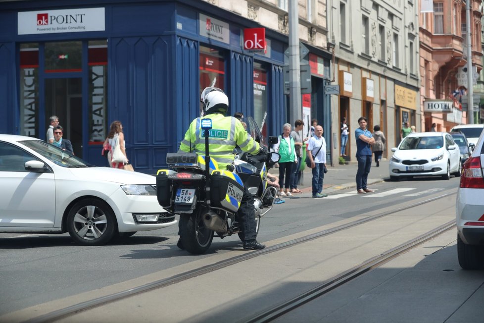 Stovky motorkářků z Hells Angels doprovodily svého kolegu na poslední cestu.