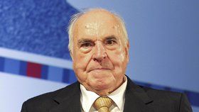 Zemřel Helmut Kohl