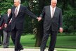 Helmut Kohl s Borisem Jelcinem u západoněmeckého kancléřství v Bonnu