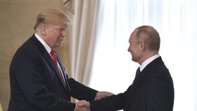 Helsinský summit začal podáním ruky mezi dvěma prezidenty, Donaldem Trumpem a Vladimirem Putinem.
