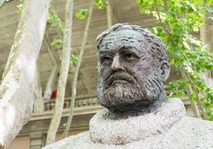 Ernest Hemingway - autor románu Komu zvoní hrana