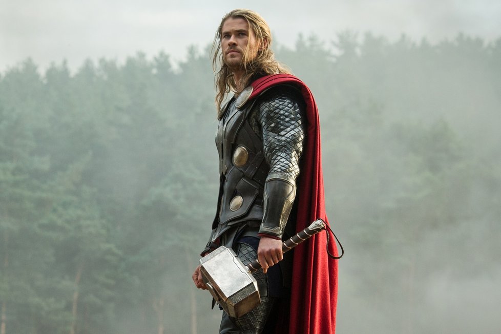 Chris Hemsworth jako Thor