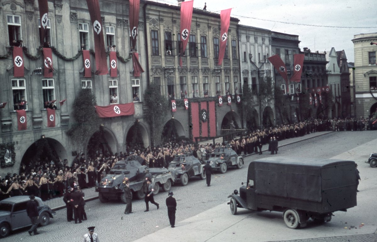 Jediné barevné snímky tažení wehrmachtu naším územím jsou právě z Nového Jičína.