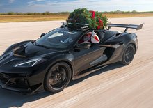Nestíháte dojet pro vánoční stromek? Tahle corvette vám to usnadní