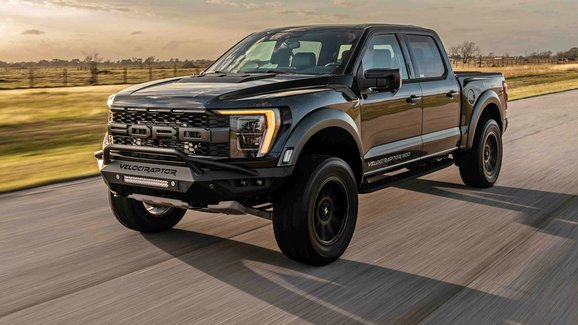 Hennessey odstartoval výrobu Fordu F-150 Raptor na steroidech, říká mu VelociRaptor 600