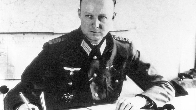 Henning von Tresckow v roce 1942