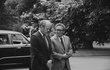 Prezident Gerald Ford se svým ministrem zahraničí Kissingerem u Bílého domu (srpen 1974).