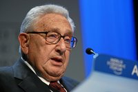Veterán diplomacie Henry Kissinger slaví 100. narozeniny: Dojemná přání od světových lídrů