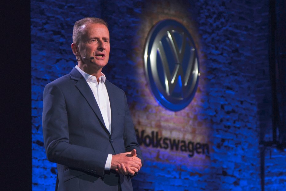 Šéf koncernu Volkswagen Herbert Diess míří do Česka jednat o gigafactory