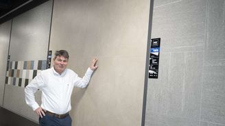 Zvyšování platů státní správě je zběsilé a zásadně ohrožuje ekonomiku, říká lídr tradičních keramických závodů Zvyšování platů státní správě je zběsilé a zásadně ohrožuje ekonomiku, říká lídr tradičních keramických závodů