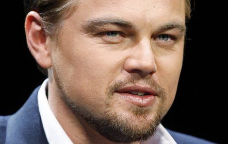 Leonardo DiCaprio attends a news conference to promote his movie "Shutter Island" in Tokyo March 11, 2010. REUTERS/Yuriko Nakao (JAPAN - Tags: ENTERTAINMENT HEADSHOT SOCIETY)