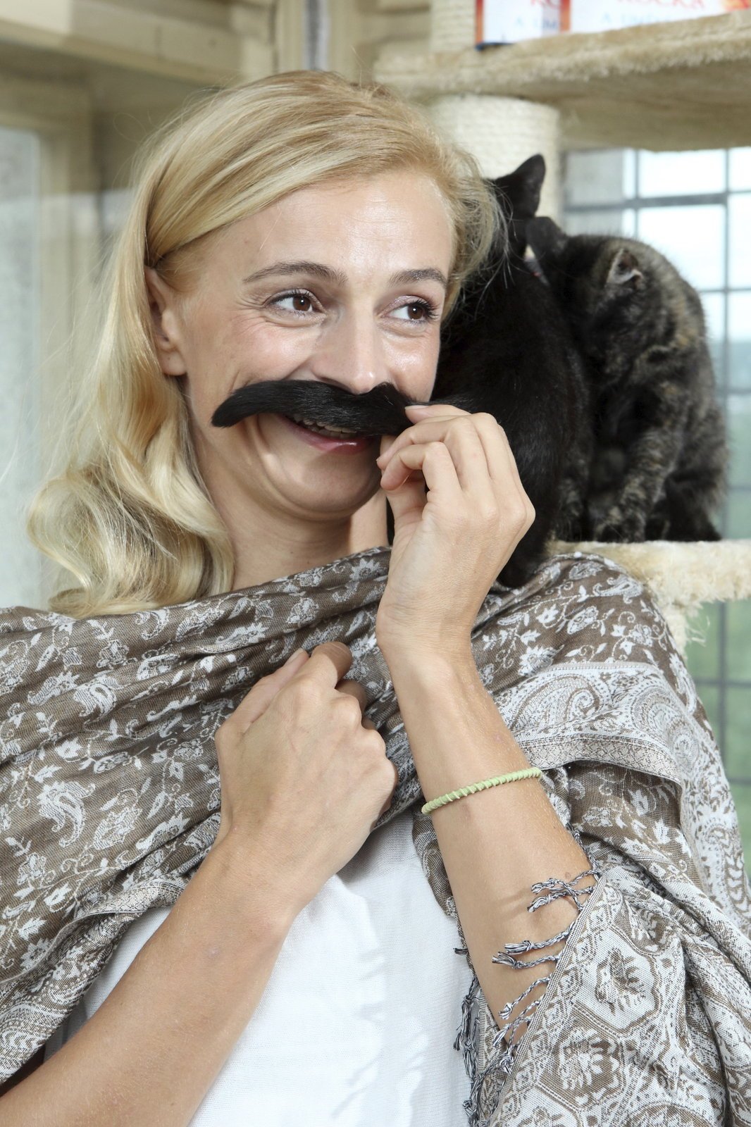 Herečka Jirešová se zamilovala do koček.