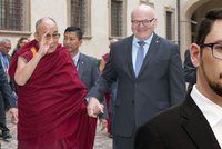 Ať Herman odejde z vlády, když se chce stýkat s dalajlamou, vyzval Ovčáček