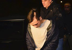 Policie zadržela muže, který přepadl hernu v Krči.