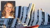 Převrácenou loď v Itálii křtila česká modelka Eva Herzigová