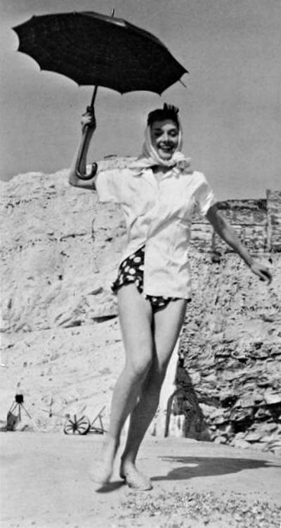 Audrey Hepburn (1951)