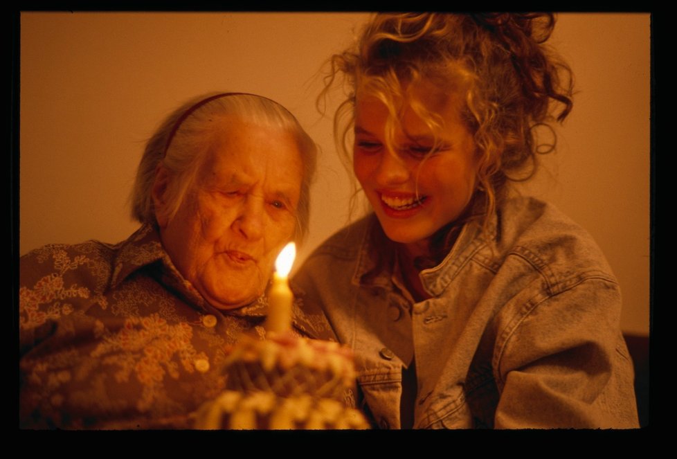 Eva stihla se svou babičkou oslavit její 100. narozeniny