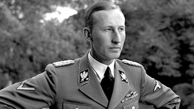 Generál SS, zastupující říšský protektor Reinhard Heydrich, přezdívaný kat českého lidu