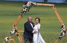 Svatba Hezuckého: Mareš a spol. po práci uháněli za Patrikem…