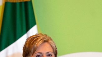 Hillary Clintonová oznámila kandidaturu na první prezidentku USA