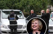 Odvážný britský policista: Dal pokutu Hillary Clinton!