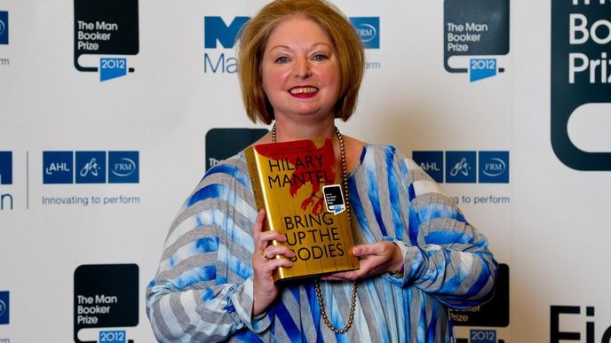 Hilary Mantelová získala jako první žena Man Bookerovu cenu podruhé v životě.