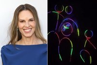 Hilary Swanková (52) překvapila: Čeká třetí dítě