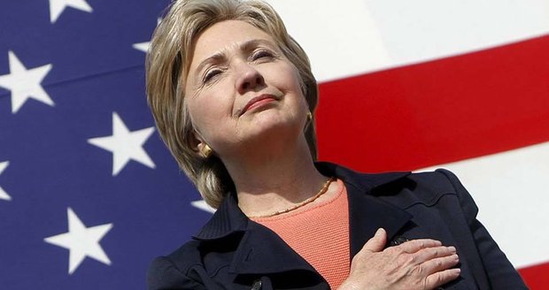 Bývalou první dámu USA Hillary Clinton čeká vyšetřování kvůli e-mailům