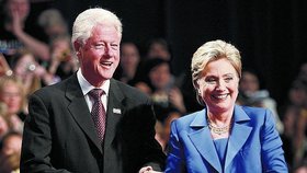 Clinton prý svou ženu během její prezidentské kampaně podváděl