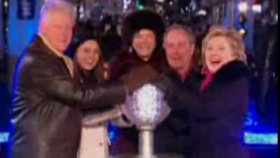 Hillary a Bill Clinton na Times Square